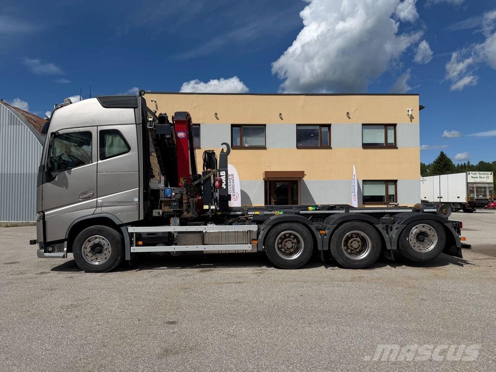 Volvo FH540 8X4/4 + RECODRIVE + HMF2120 + EURO6 Treileri ar āķi