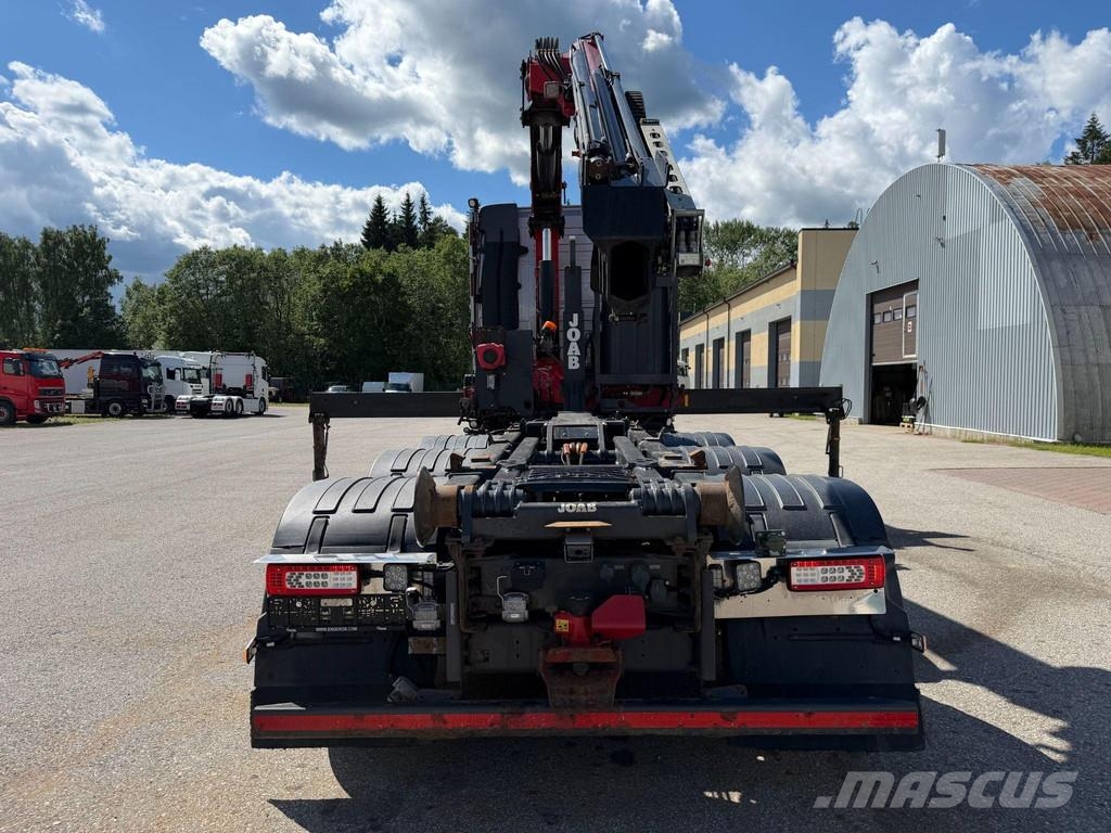 Volvo FH540 8X4/4 + RECODRIVE + HMF2120 + EURO6 Treileri ar āķi