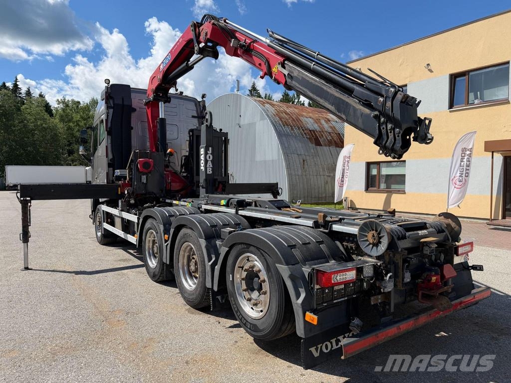 Volvo FH540 8X4/4 + RECODRIVE + HMF2120 + EURO6 Treileri ar āķi