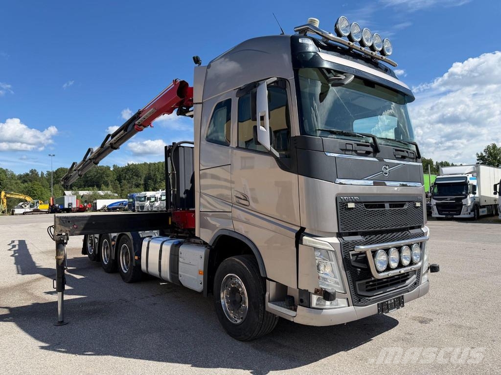 Volvo FH540 8X4/4 + RECODRIVE + HMF2120 + EURO6 Treileri ar āķi