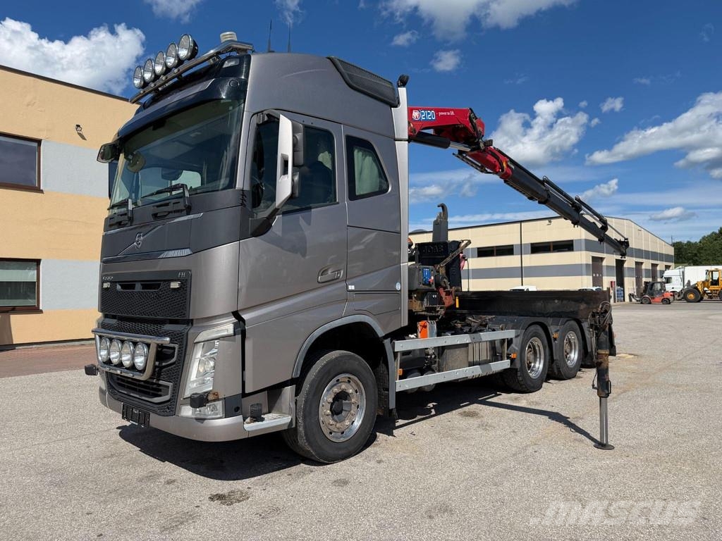 Volvo FH540 8X4/4 + RECODRIVE + HMF2120 + EURO6 Treileri ar āķi