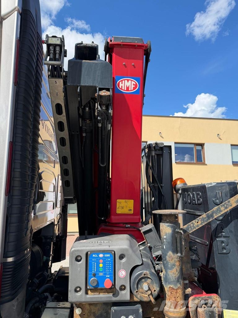 Volvo FH540 8X4/4 + RECODRIVE + HMF2120 + EURO6 Treileri ar āķi