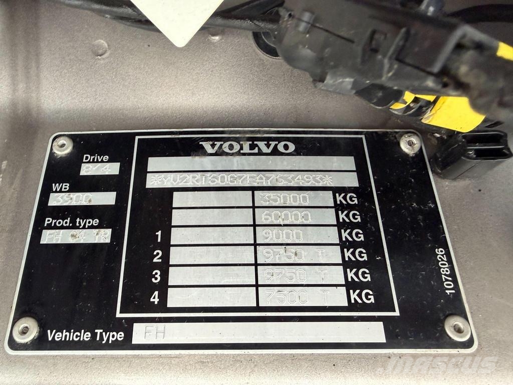 Volvo FH540 8X4/4 + RECODRIVE + HMF2120 + EURO6 Treileri ar āķi