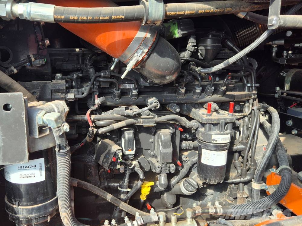 Hitachi ZW 330-6 Iekrāvēji uz riteņiem