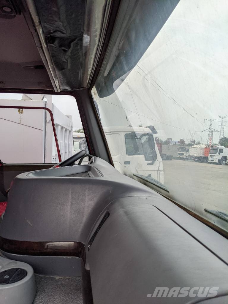 Howo 375 8x4 傾卸式卡車