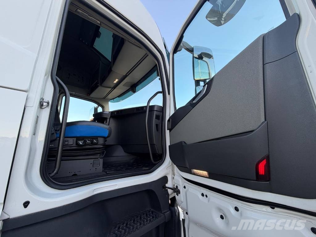 Volvo FH13 460 6x2 I-Save Facelift Serie nr 3180 Truck Tractor Units