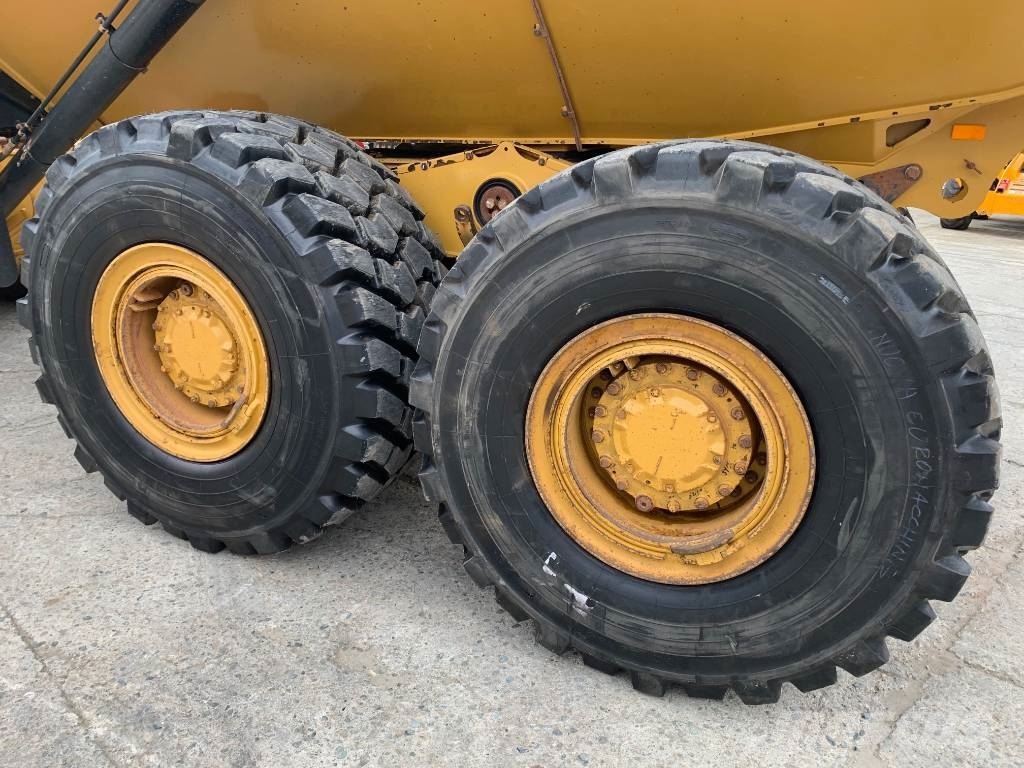 CAT 730 Dúmpers articulados