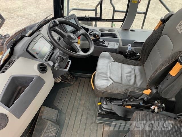 CAT 730 Dúmpers articulados