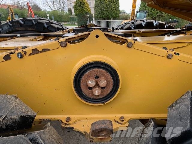 CAT 730 Dúmpers articulados