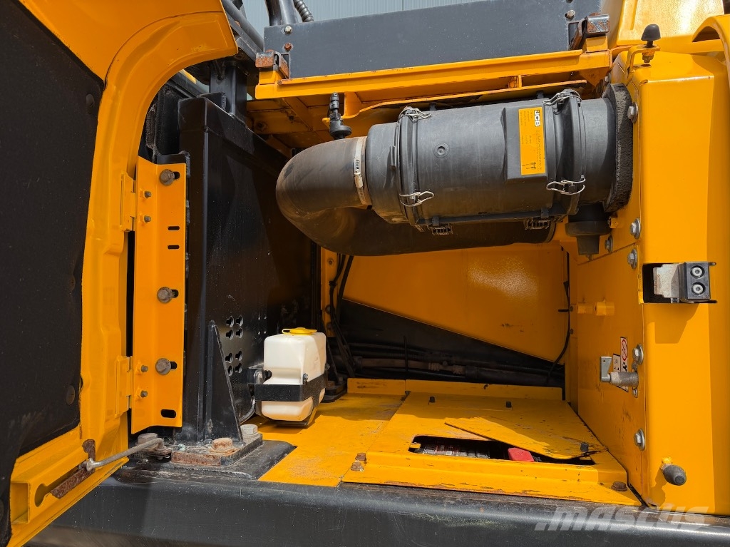 JCB JS 300 LC 4F - JS 300 - JS 330 大型油圧ショベル12t以上（パワーショベル・ユンボ）