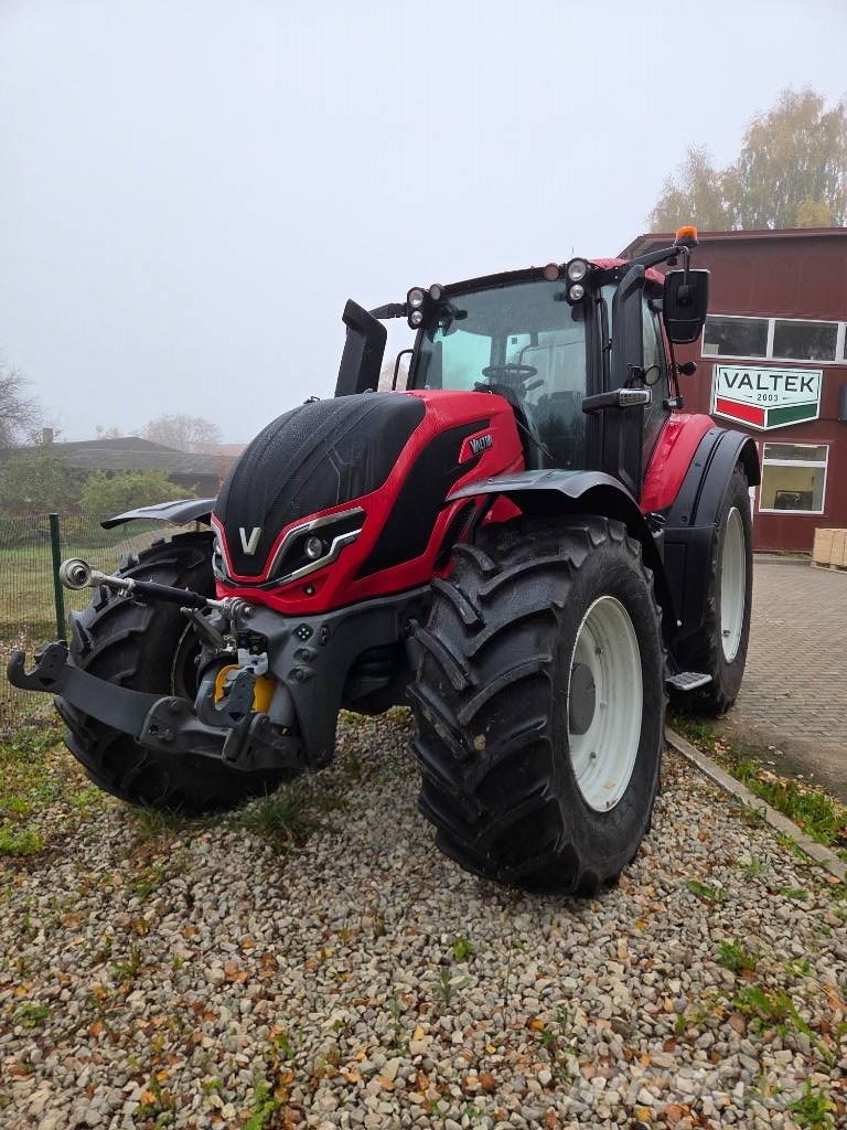 Valtra T 175 Active 트랙터