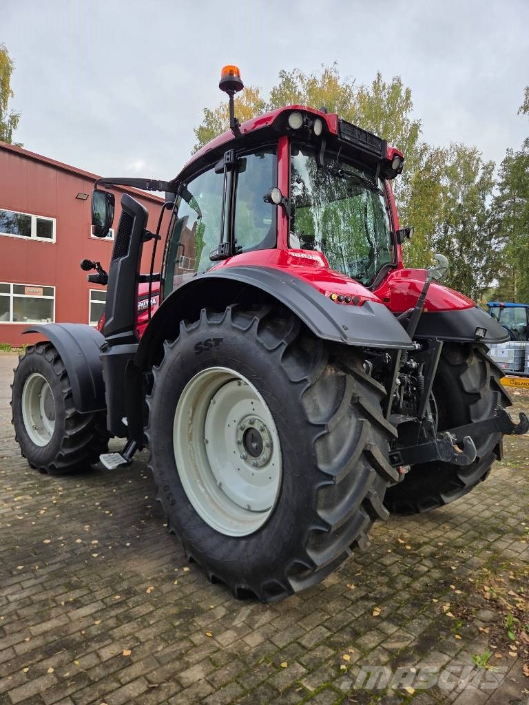 Valtra T 175 Active Tractors