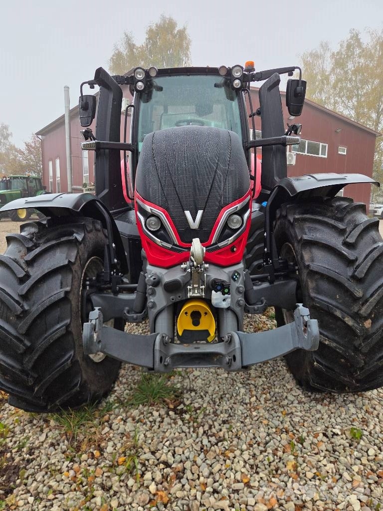 Valtra T 175 Active 트랙터