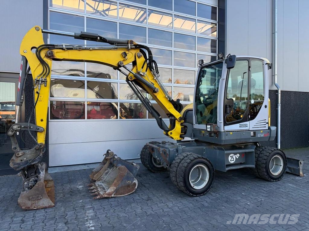 Wacker Neuson EW65 | A/C Midibagger 7t - 12t