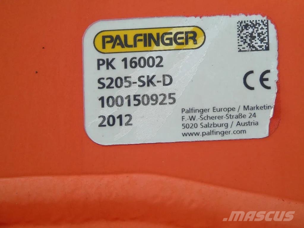 DAF CF 85.410 + 8X2 + PALFINGER 16002 +EURO 5 + REMOTE Grúas todo terreno