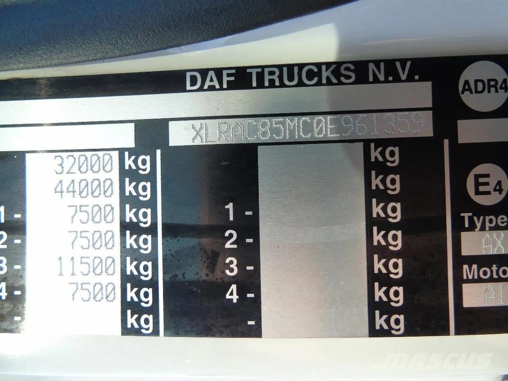 DAF CF 85.410 + 8X2 + PALFINGER 16002 +EURO 5 + REMOTE Grúas todo terreno