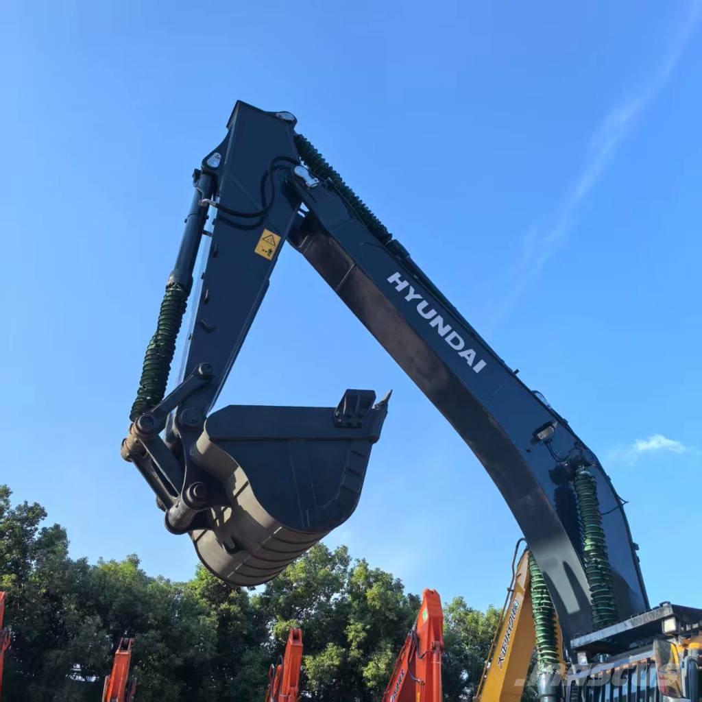 Hyundai 305LC-9T Raupenbagger