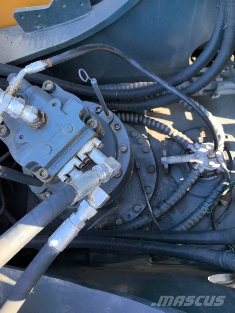 Hyundai 305LC-9T Raupenbagger