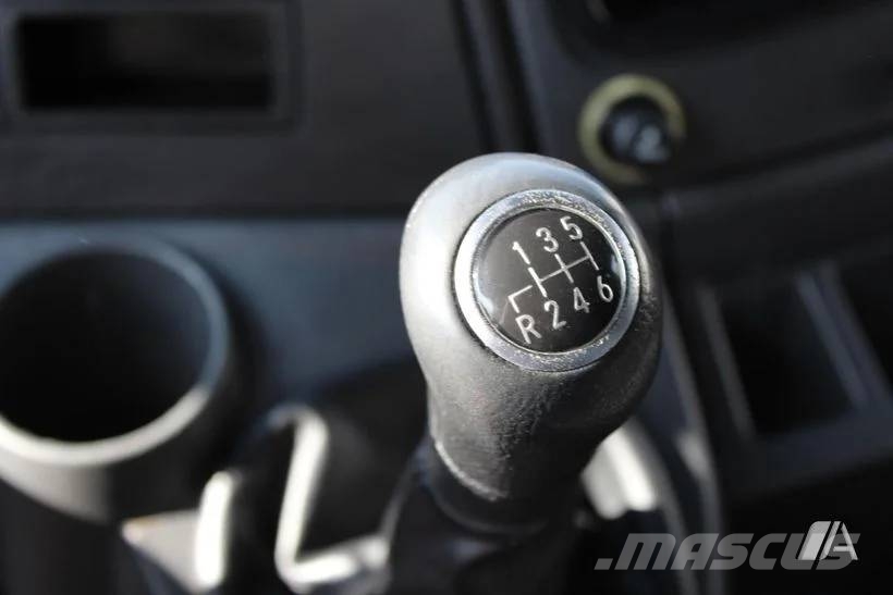 Mercedes-Benz Atego 1221 –FURGON- F-002 Camiones con caja de remolque