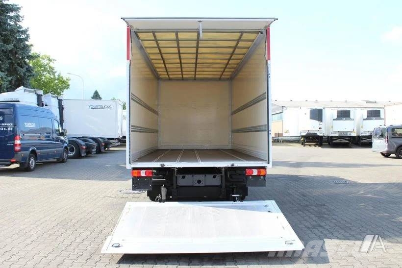 Mercedes-Benz Atego 1221 –FURGON- F-002 Camiones con caja de remolque