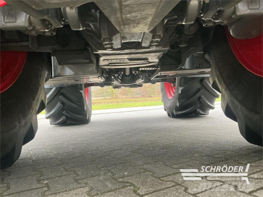 Fendt 728 VARIO GEN7 PROFI PLUS Tracteur