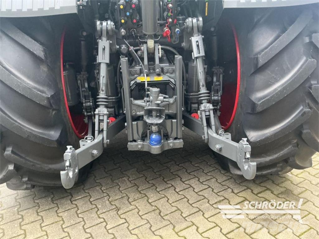 Fendt 728 VARIO GEN7 PROFI PLUS Tracteur