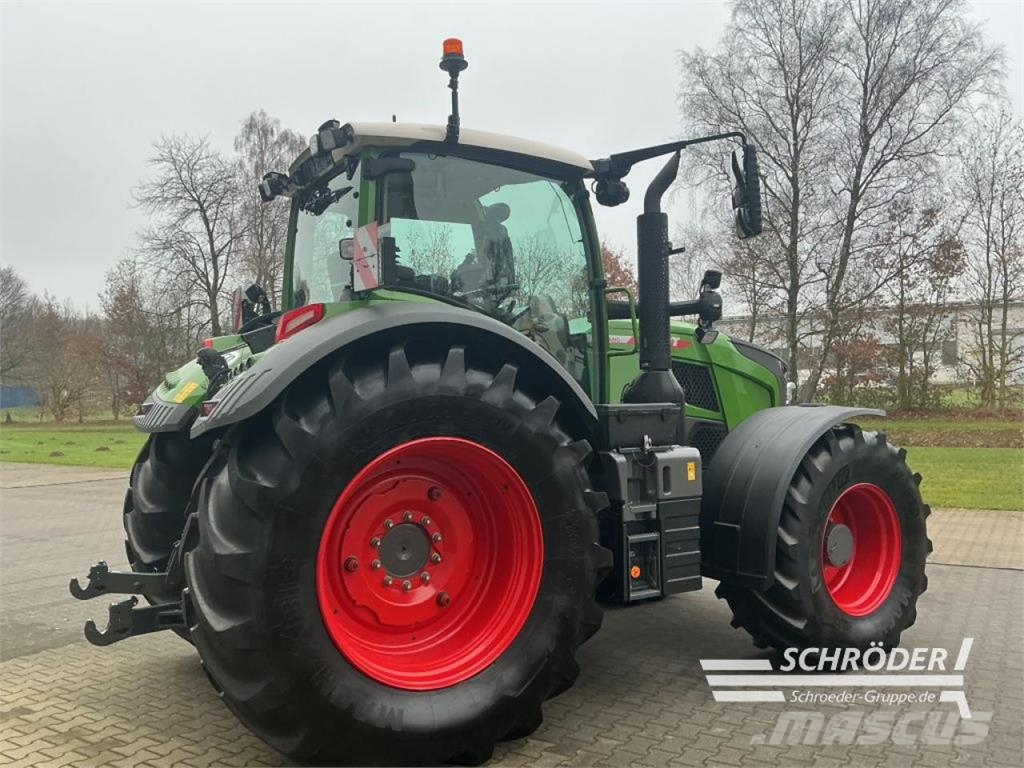 Fendt 728 VARIO GEN7 PROFI PLUS Tracteur