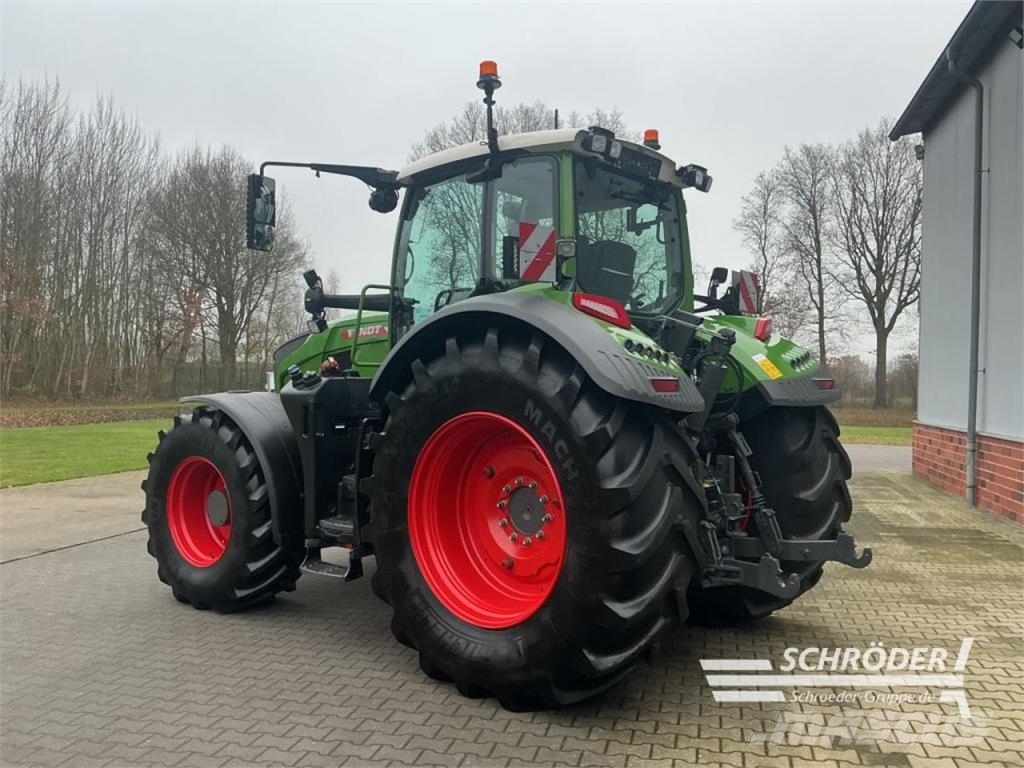 Fendt 728 VARIO GEN7 PROFI PLUS Tracteur