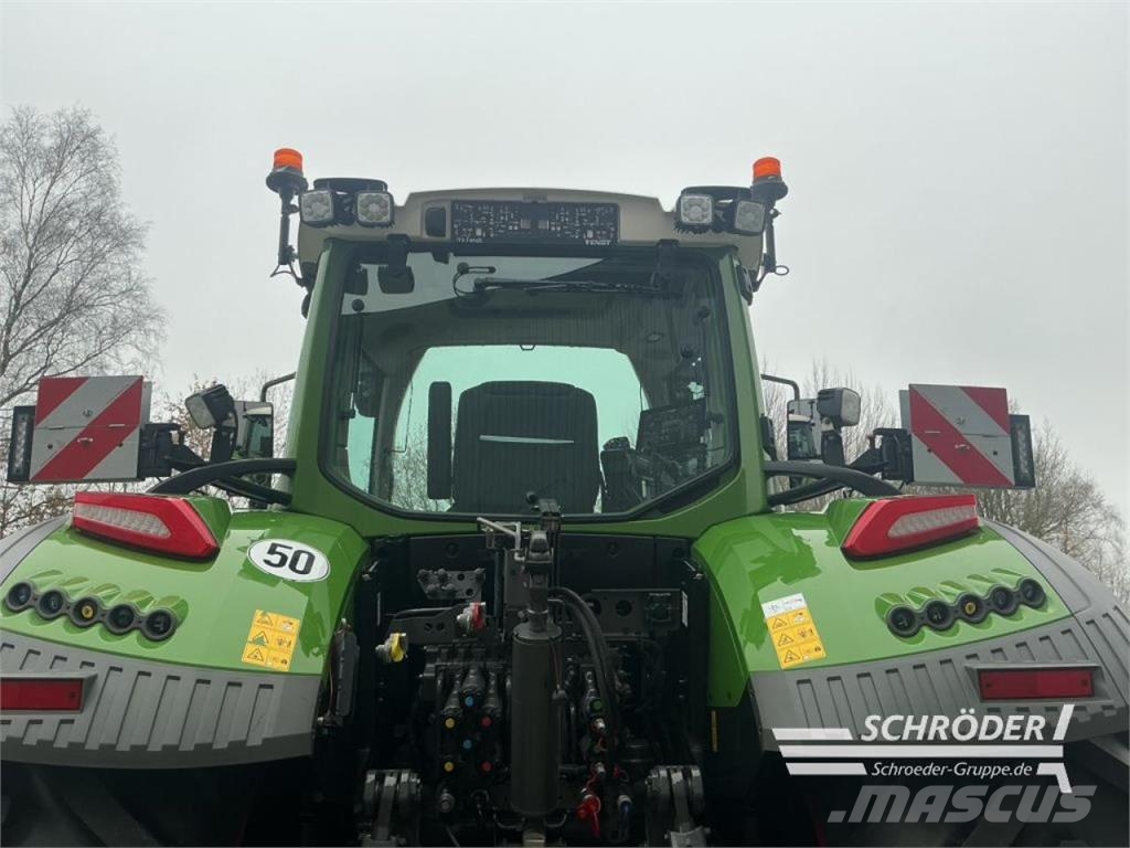 Fendt 728 VARIO GEN7 PROFI PLUS Trattori
