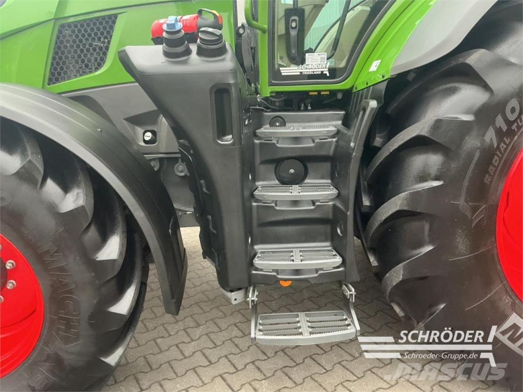 Fendt 728 VARIO GEN7 PROFI PLUS Tracteur
