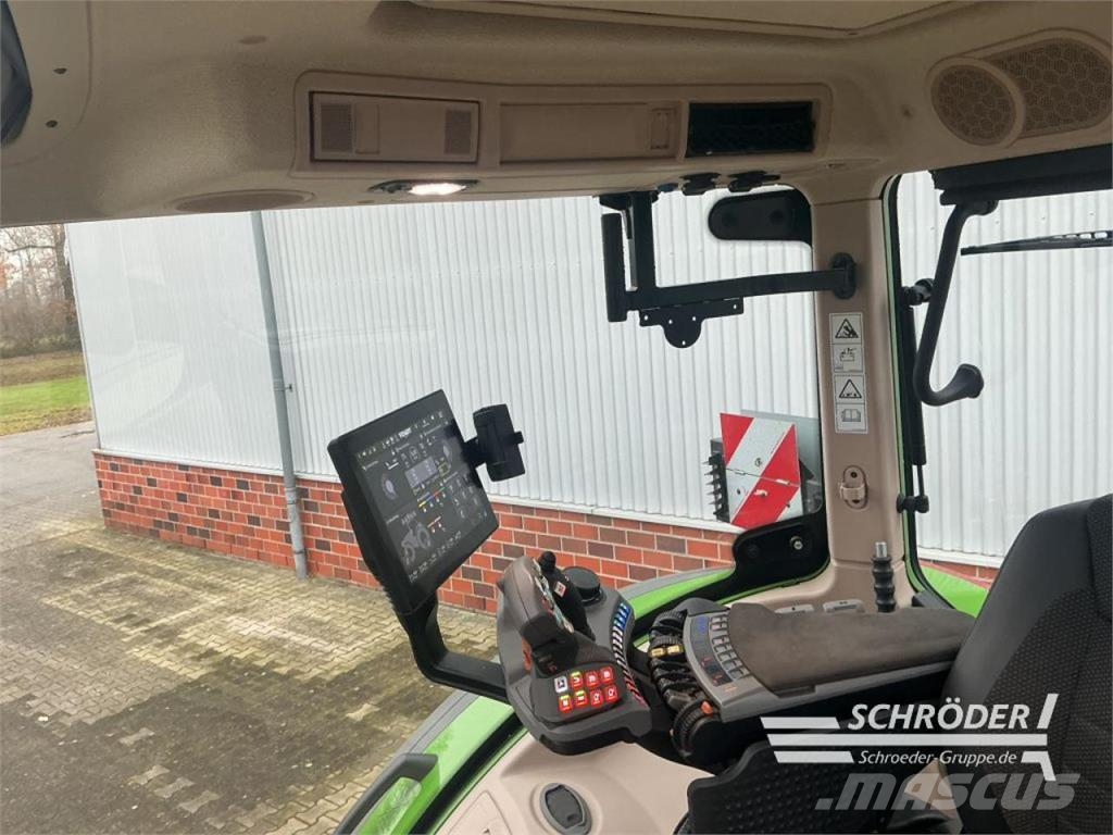 Fendt 728 VARIO GEN7 PROFI PLUS Tracteur
