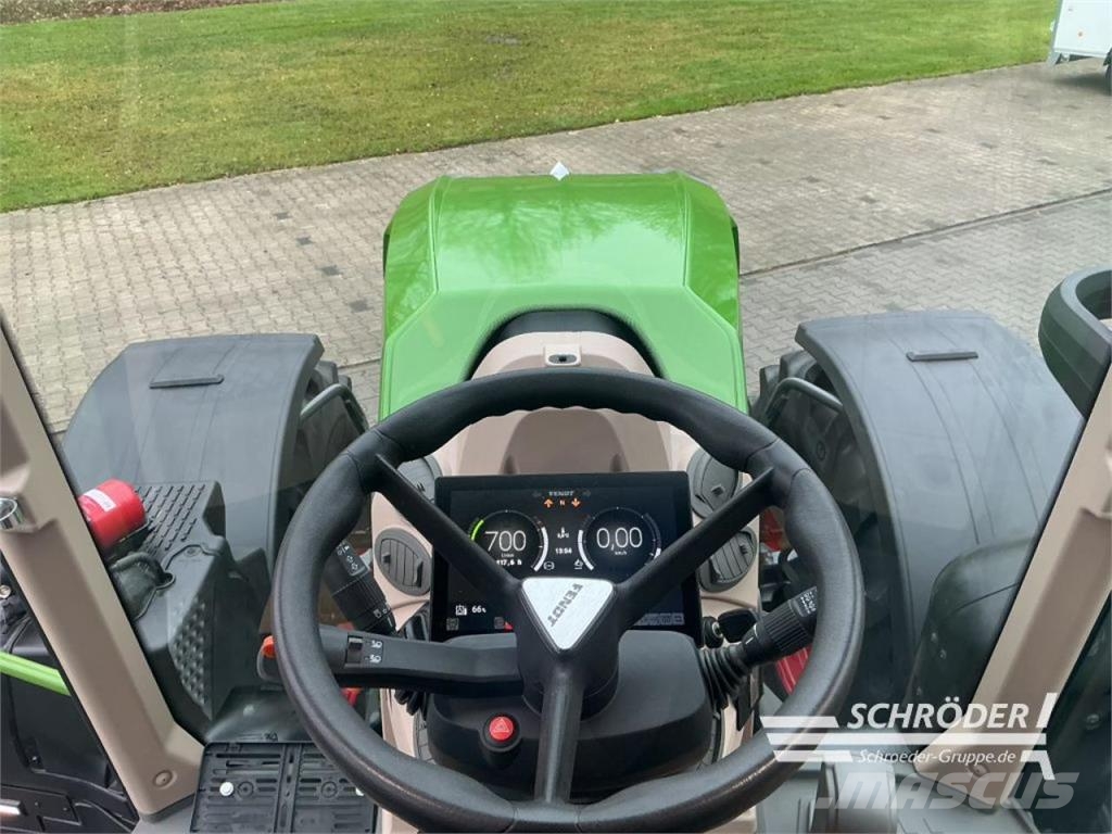 Fendt 728 VARIO GEN7 PROFI PLUS Trattori