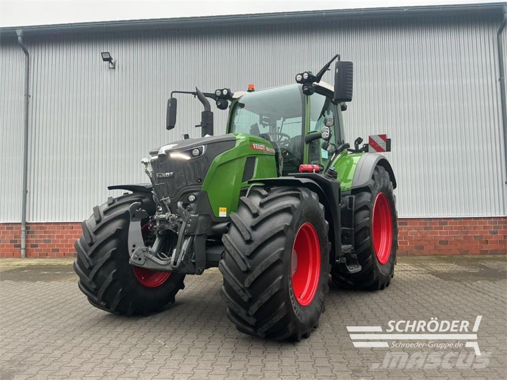 Fendt 728 VARIO GEN7 PROFI PLUS Trattori