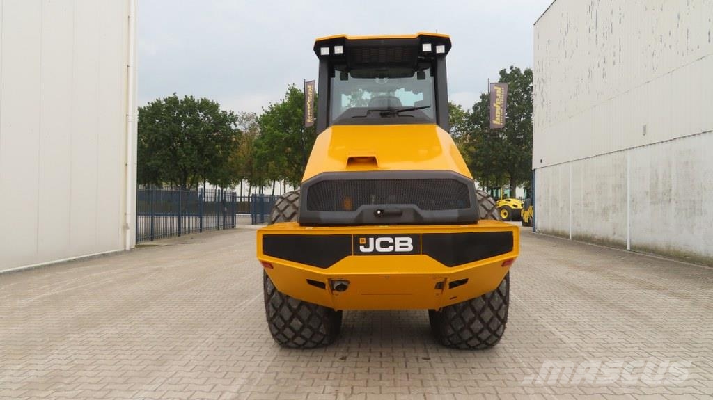 JCB VM138D Tahačové válce