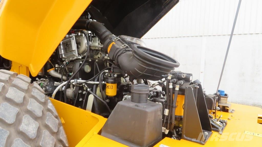 JCB VM138D Tahačové válce