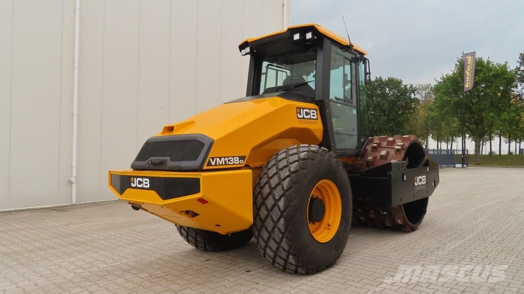 JCB VM138D Tahačové válce