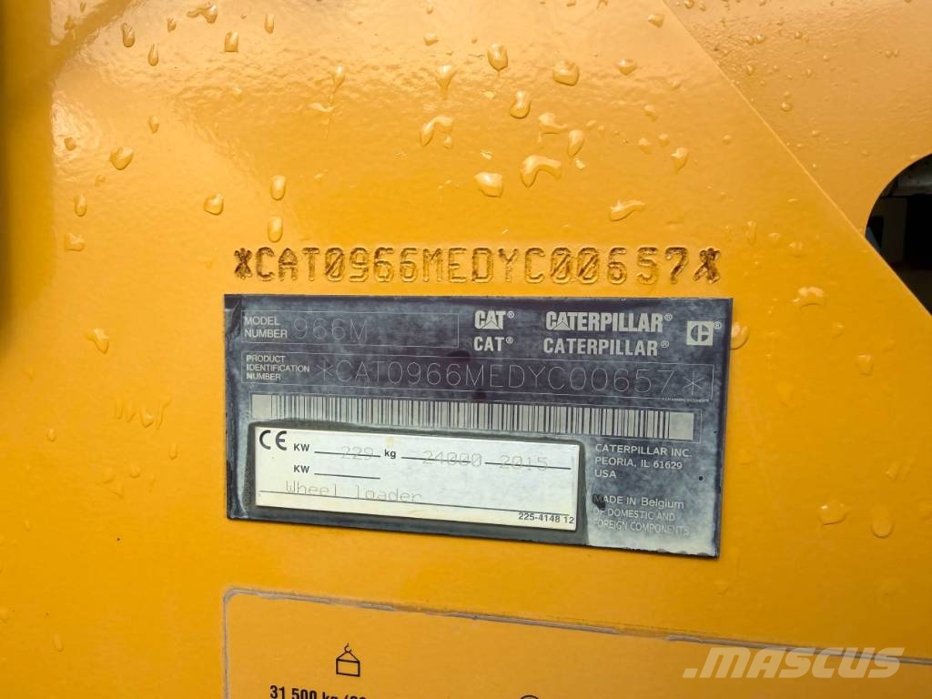 CAT 966M Kolesni nakladalci