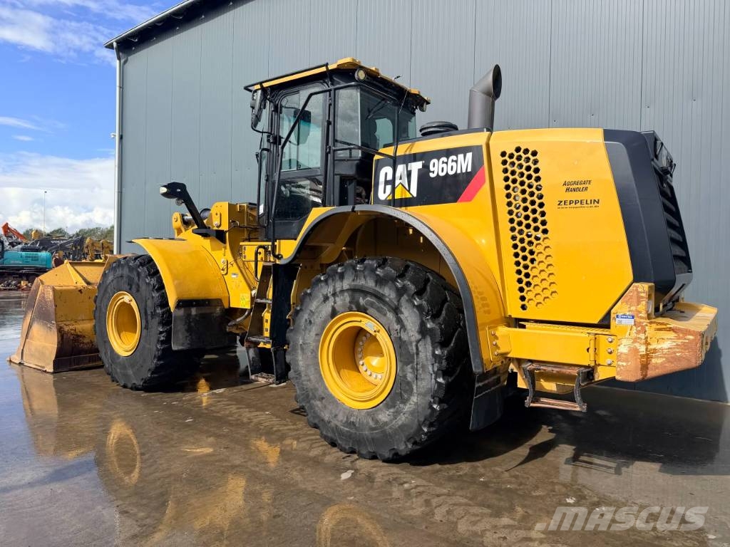 CAT 966M Kolesni nakladalci