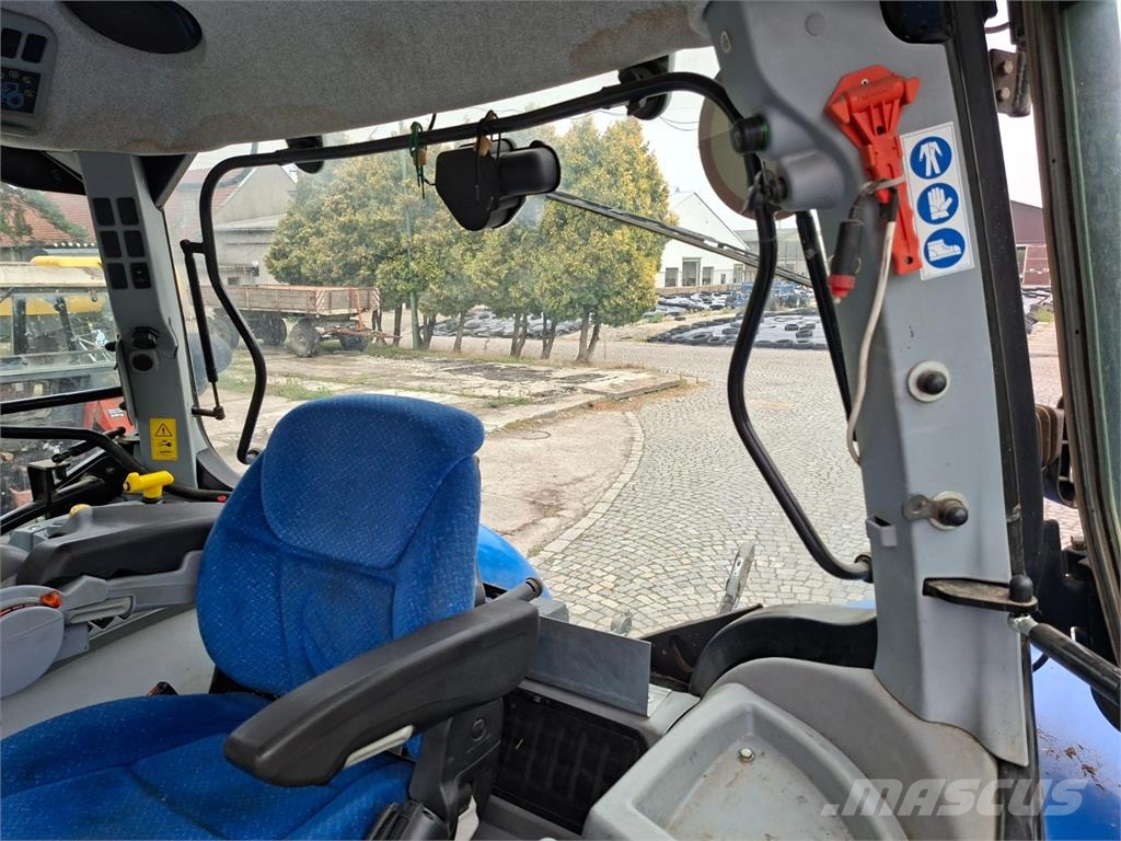 New Holland T7.200 4X4 Stavebnictví - ostatní