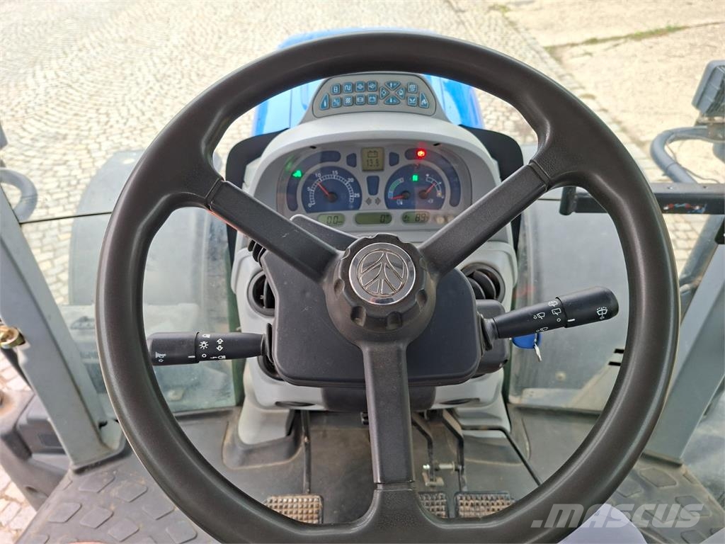 New Holland T7.200 4X4 Stavebnictví - ostatní