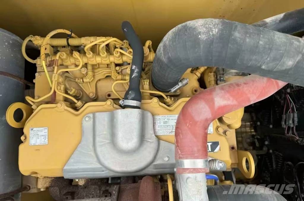 CAT 320 GC Bagri goseničarji