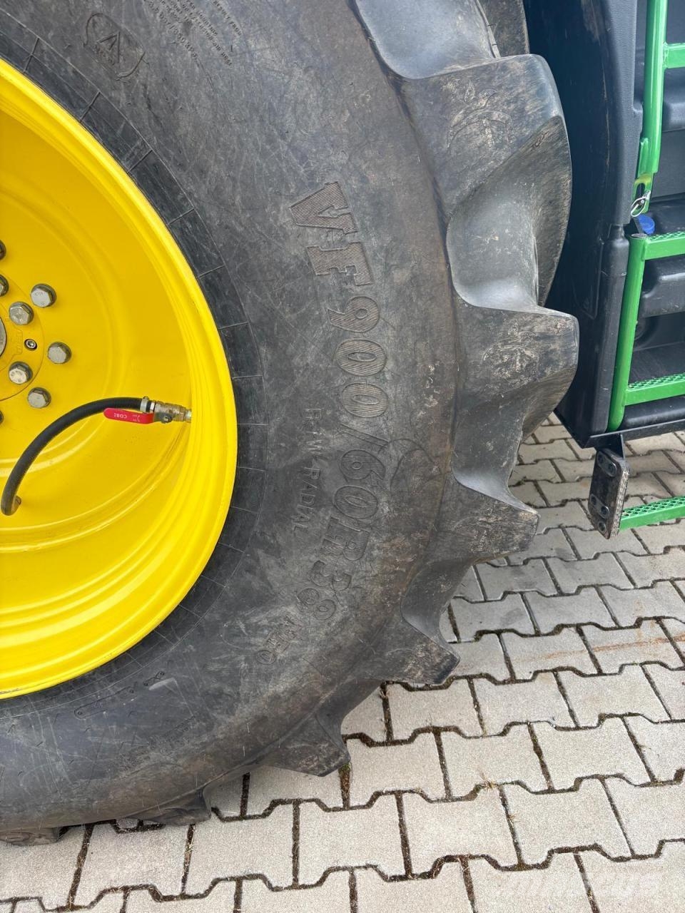 John Deere 6R 250 Tractors