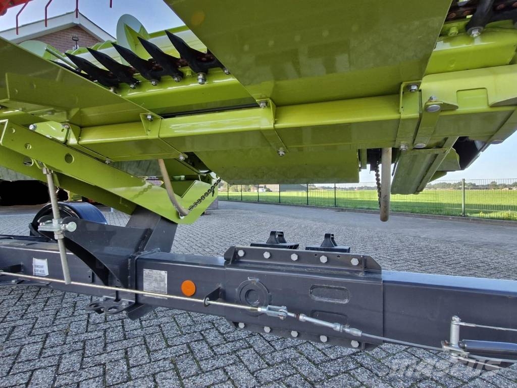 CLAAS Vario 620 AutoContour Combine harvester heads