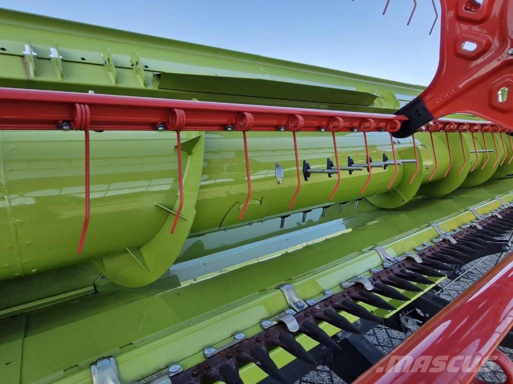 CLAAS Vario 620 AutoContour Combine harvester heads