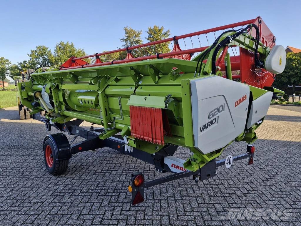 CLAAS Vario 620 AutoContour Combine harvester heads