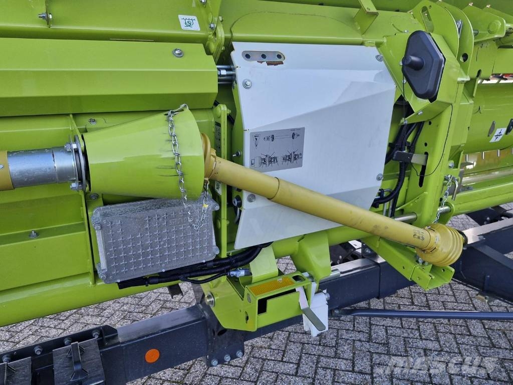 CLAAS Vario 620 AutoContour Combine harvester heads
