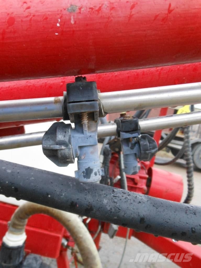 Lindus SPRUTA 2400L Trailed sprayers
