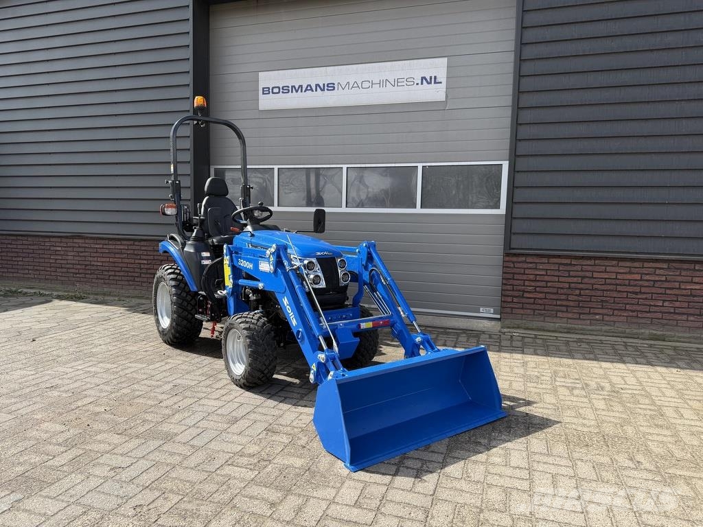 Solis 26 HST minitractor met frontlader BJ 2024 43 uur Traktory