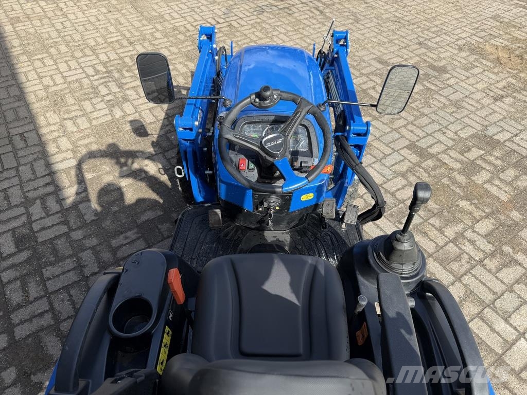 Solis 26 HST minitractor met frontlader BJ 2024 43 uur Traktory