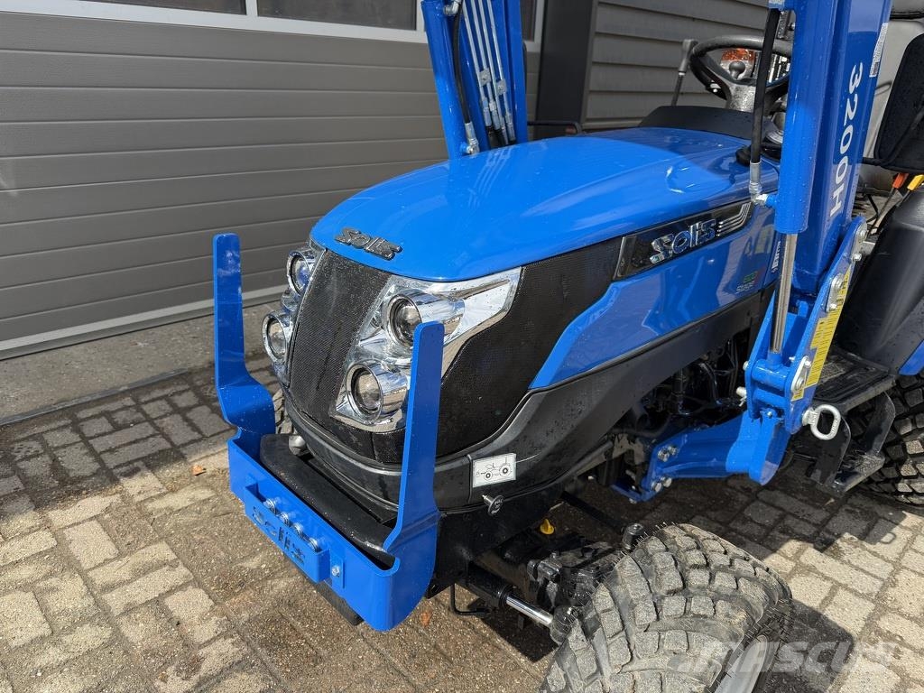 Solis 26 HST minitractor met frontlader BJ 2024 43 uur Traktory